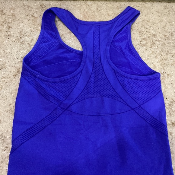 2 - GAP Grey workout Bra & Blue Workout Tank size X-Small - Picture 6 of 12